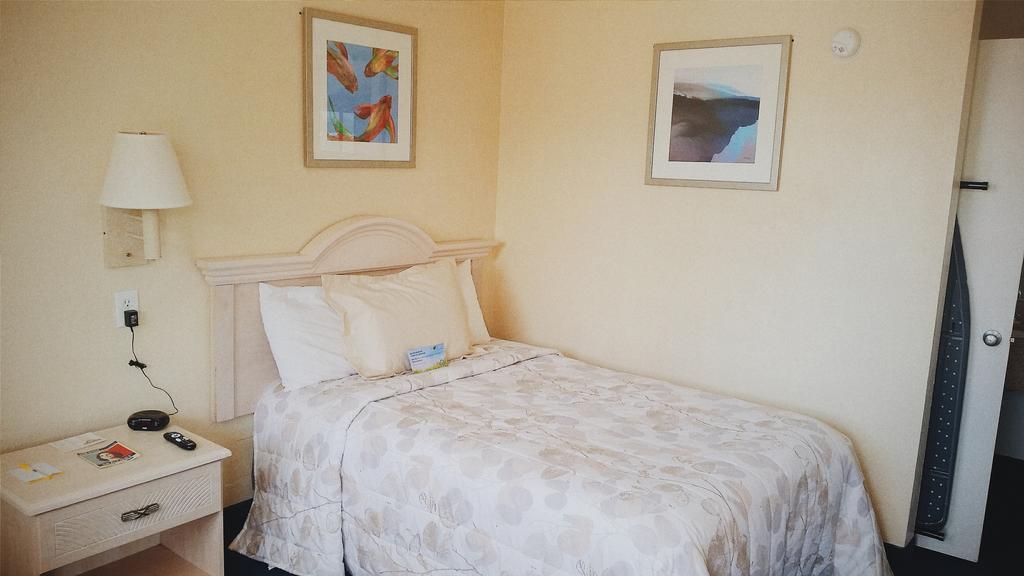 Days Inn Pensacola North Ferry Pass 외부 사진